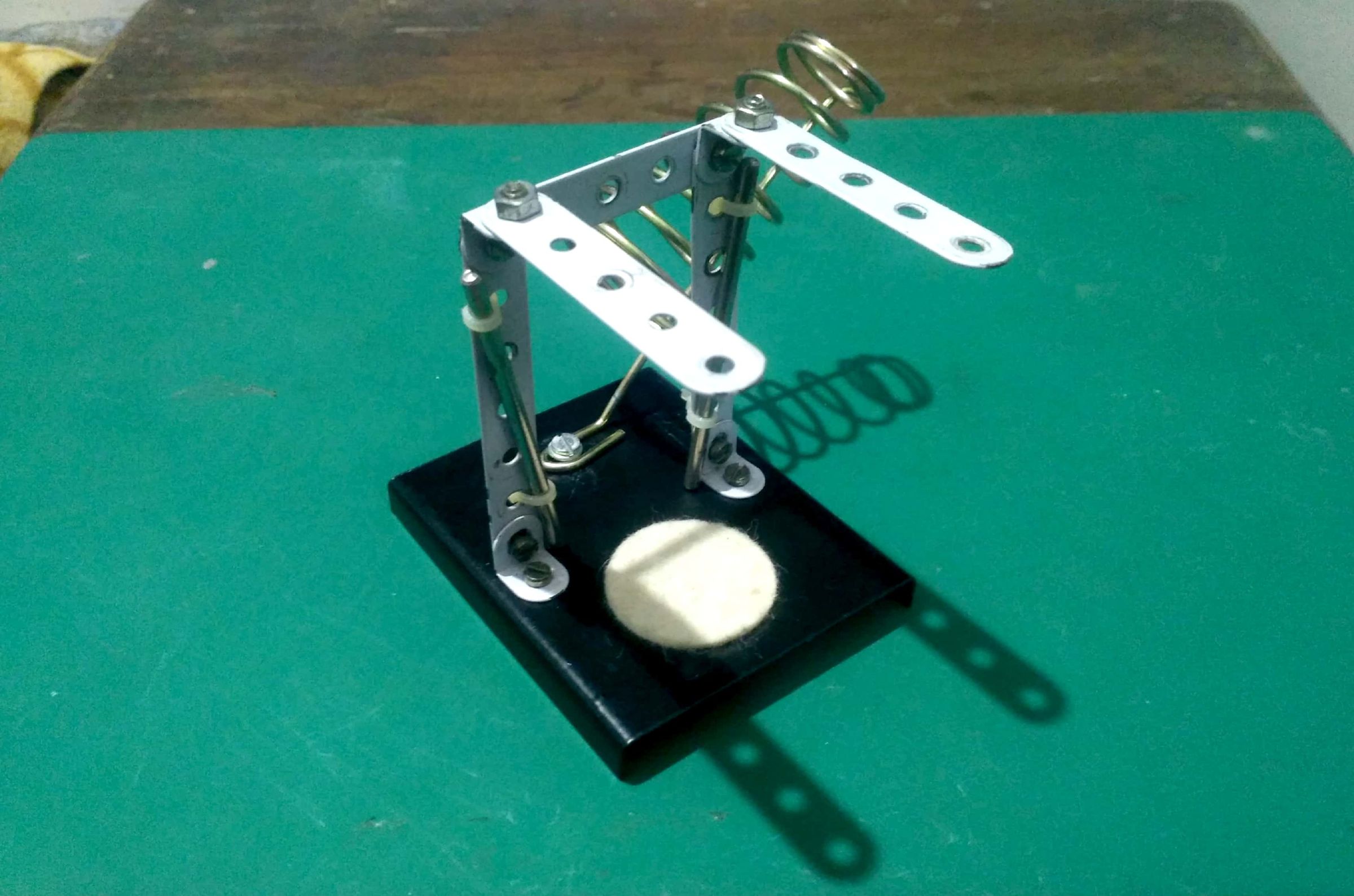 DIY Helping Hands for Soldering 9 Steps (with Pictures) Instructables