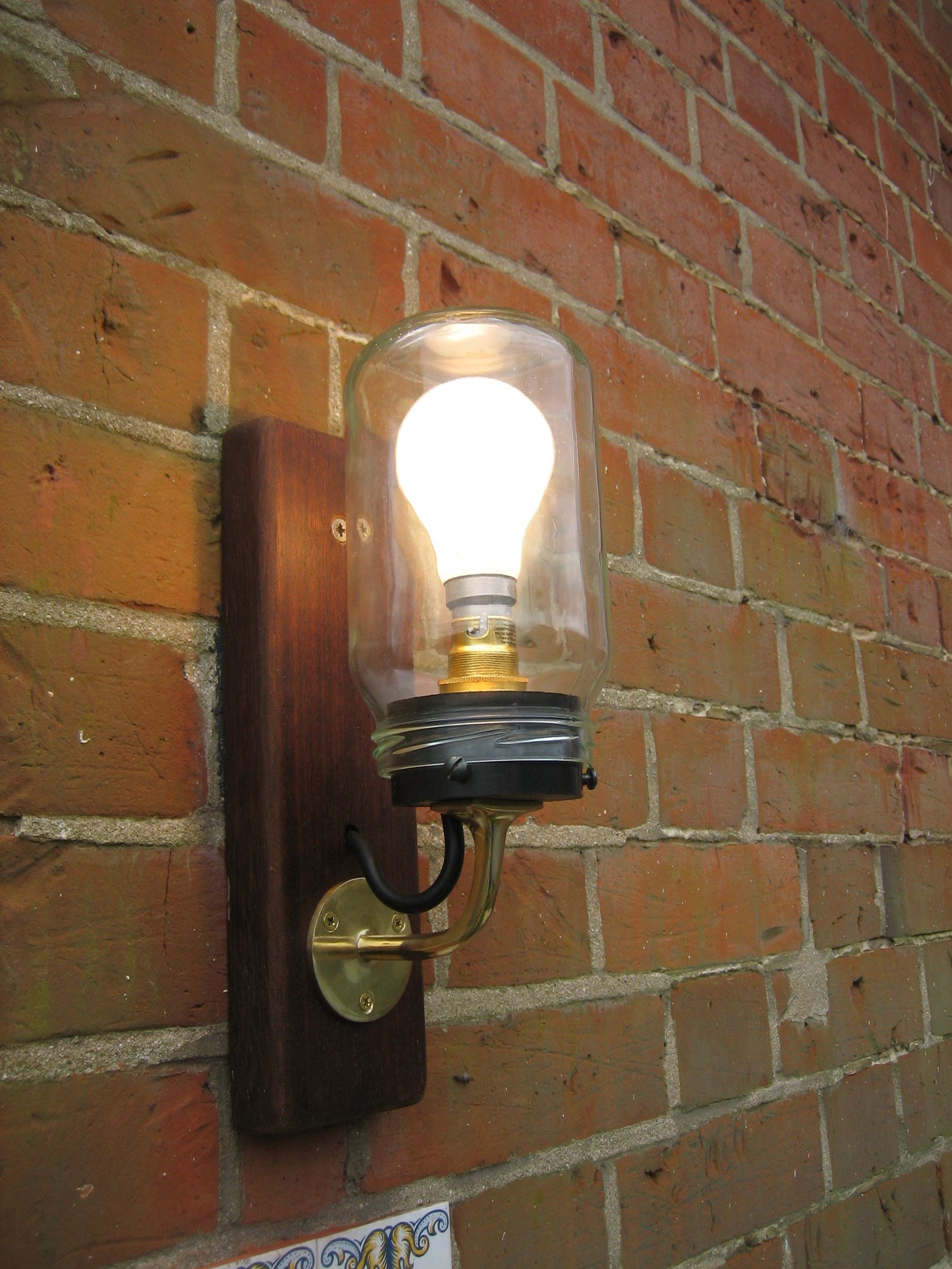 Outdoor Wall Light