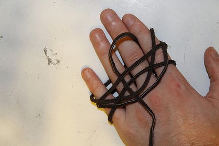 Magnetic Globe Knot