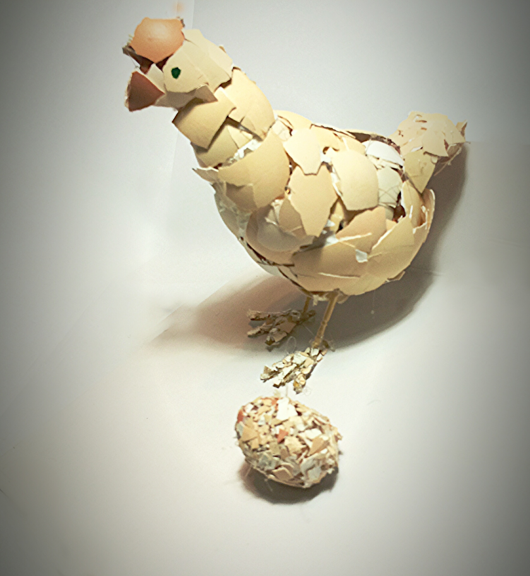 Make an Eggshell Sculpture !