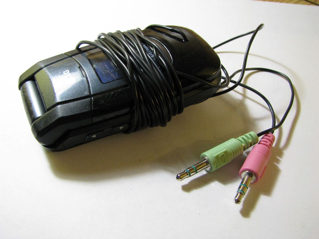 Cheap headset + broken cellphone = "SkypeCell"