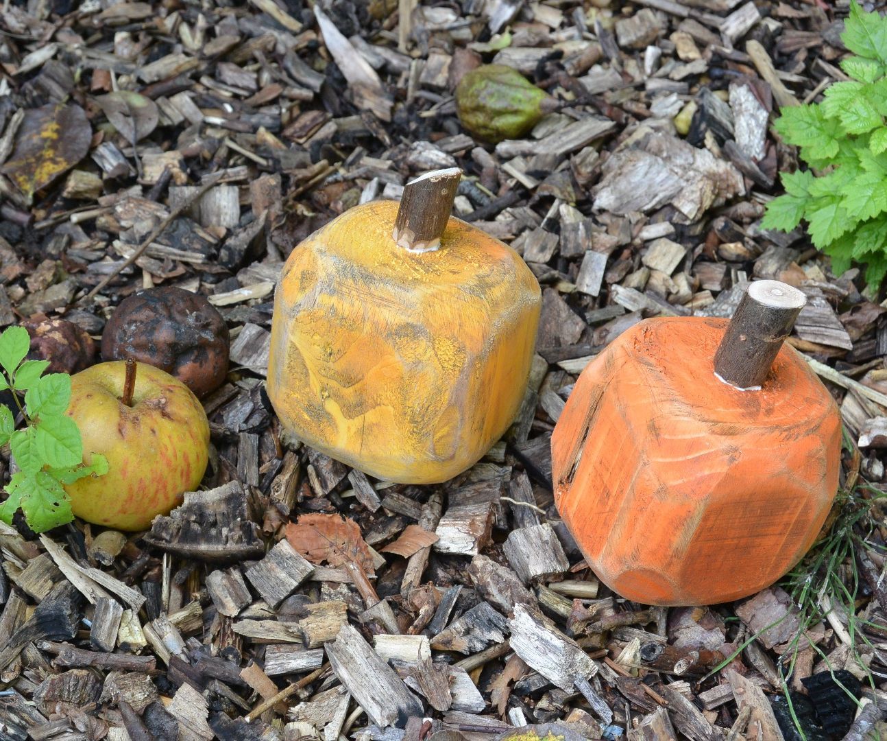 Pallet Block Pumpkins