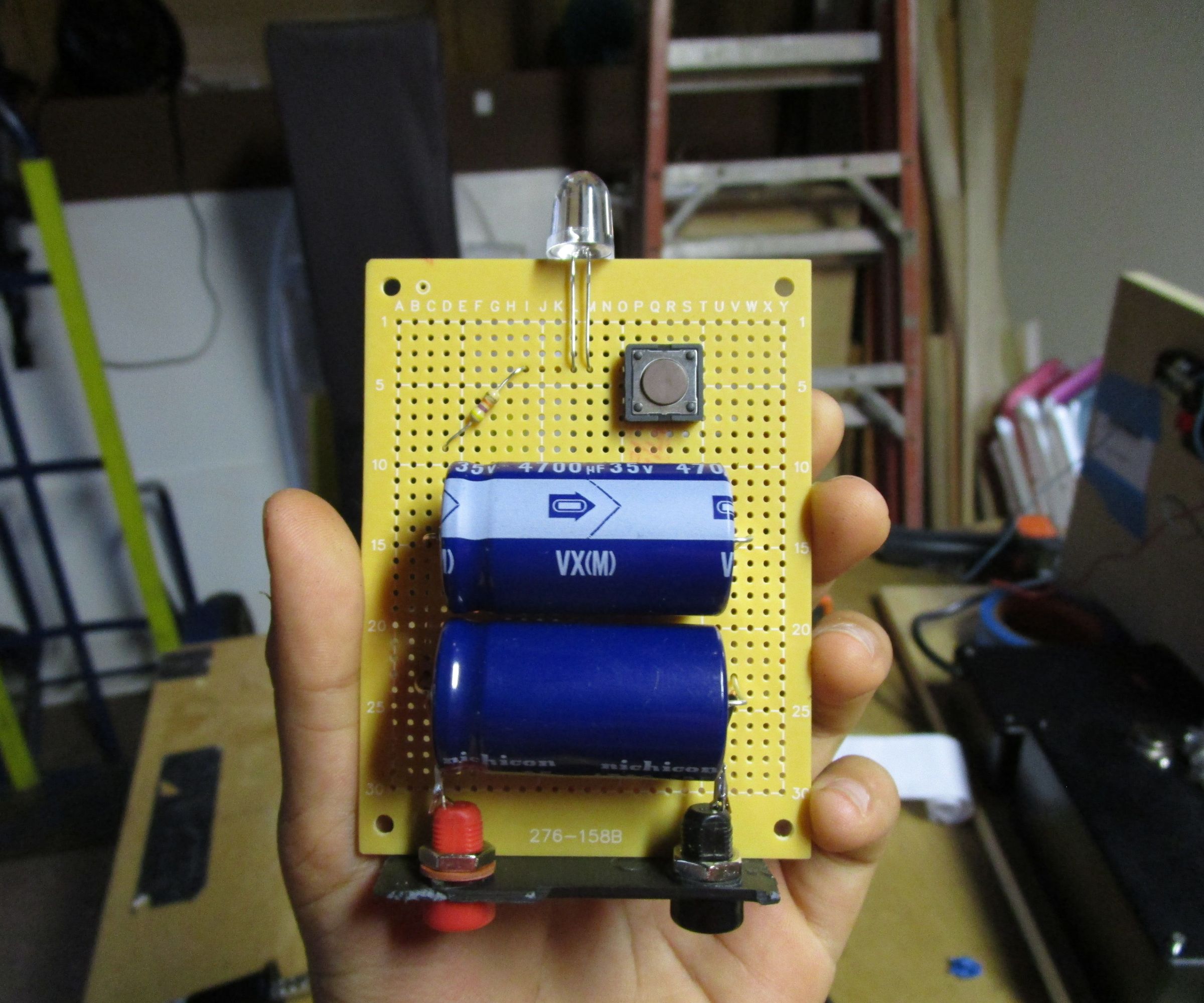 Rechargeable Handheld Capacitor Flashlight 