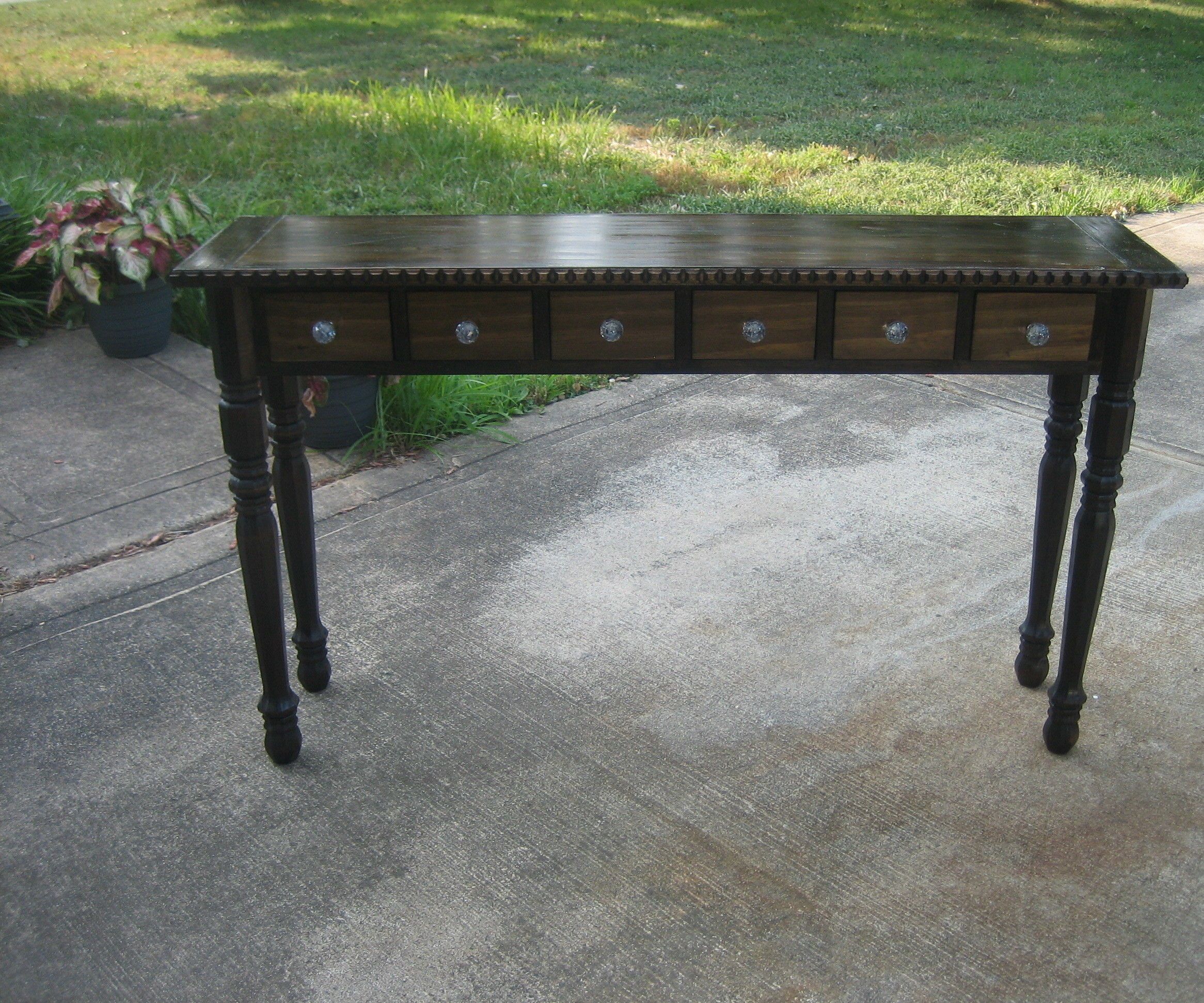 THE CONSOLE TABLE