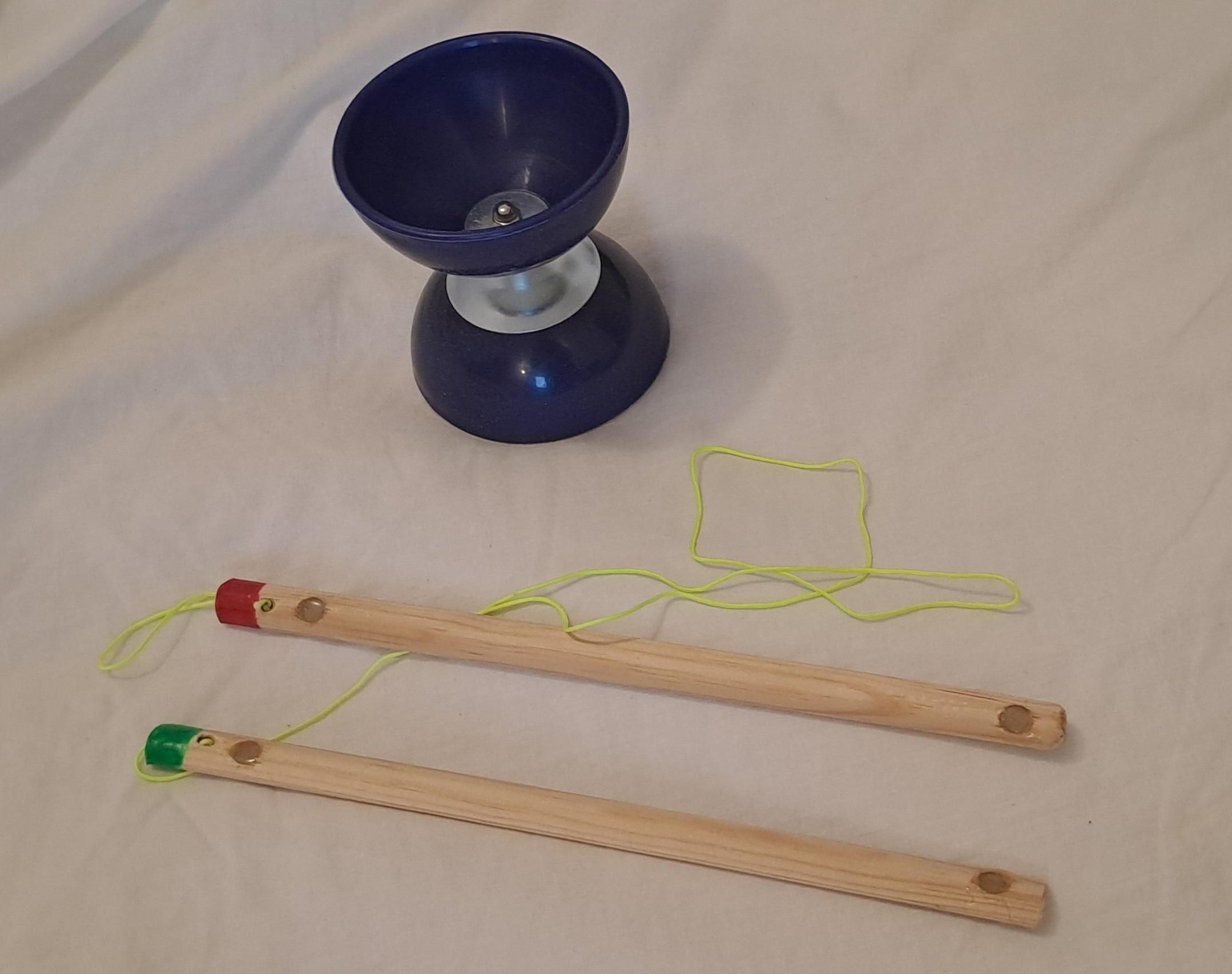Magnetic Round Diabolo Sticks