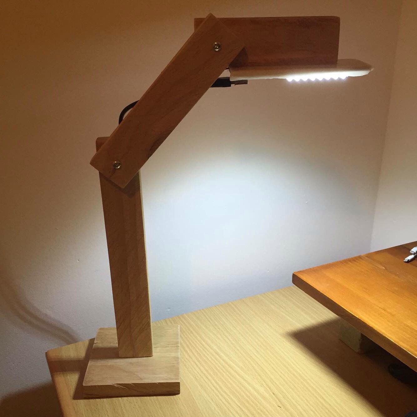 Super Bright USB Powered LED Lamp