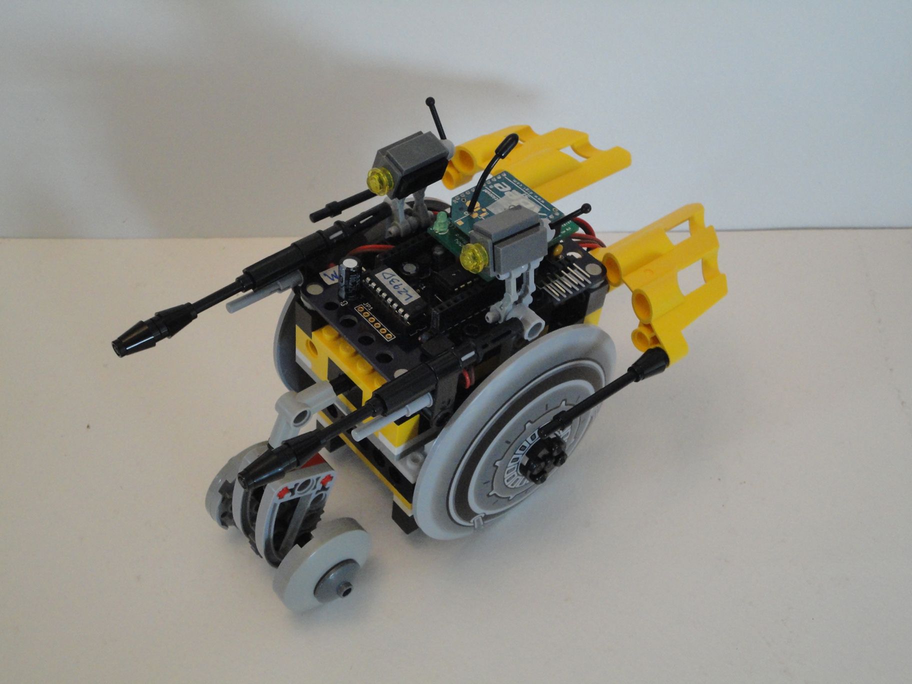 R/C LEGO 'Velocipede' Droid