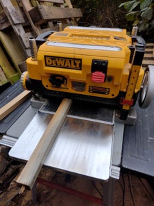Preparing the Components - Smoothing and Trueing the Wood on the Thicknesser