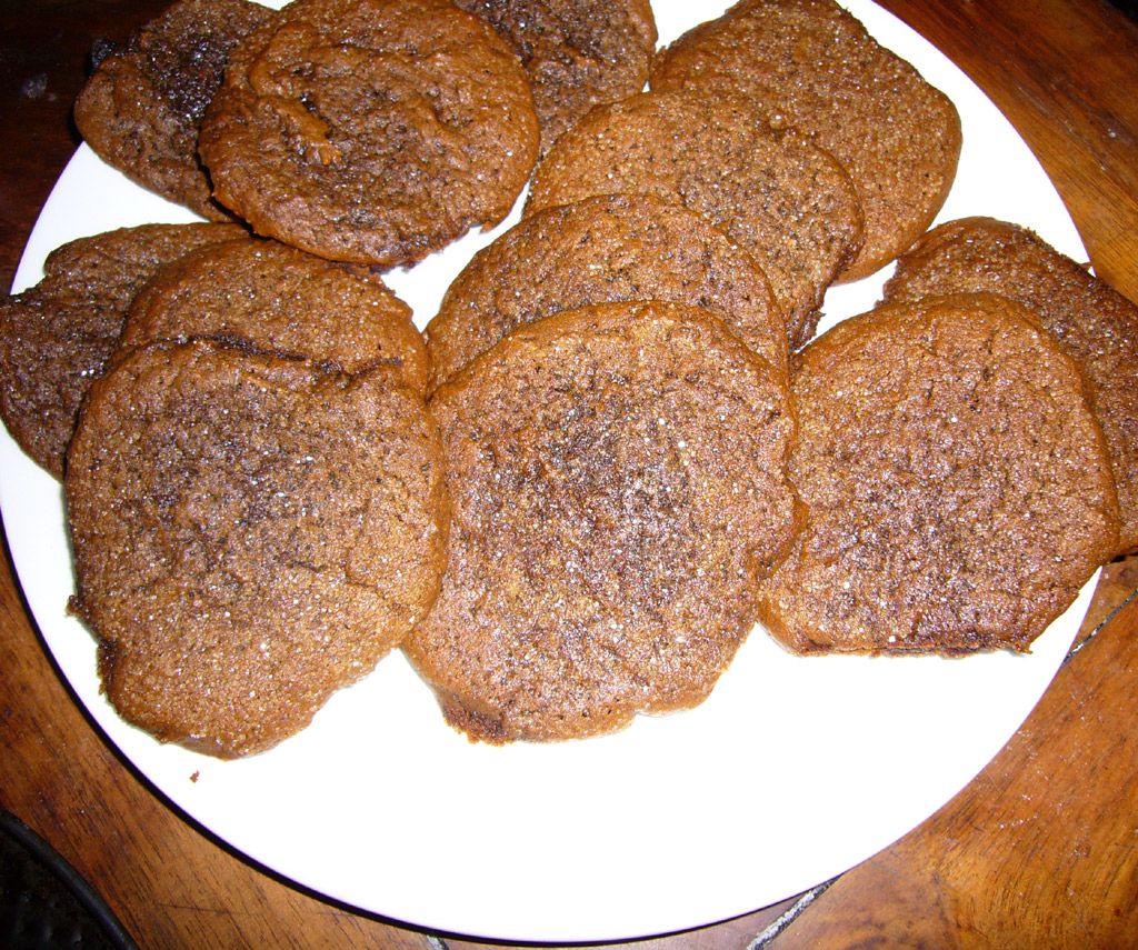 'Antique' Holiday Molasses Cookies