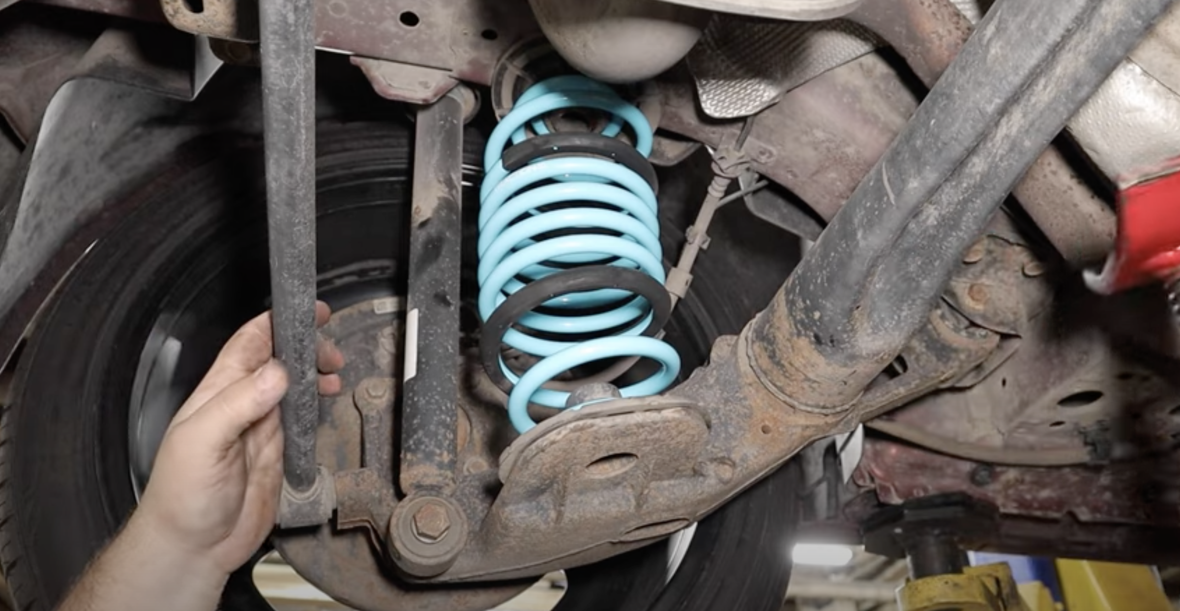 How to Install Lowering Springs Chevy Cruze 5 Steps Instructables