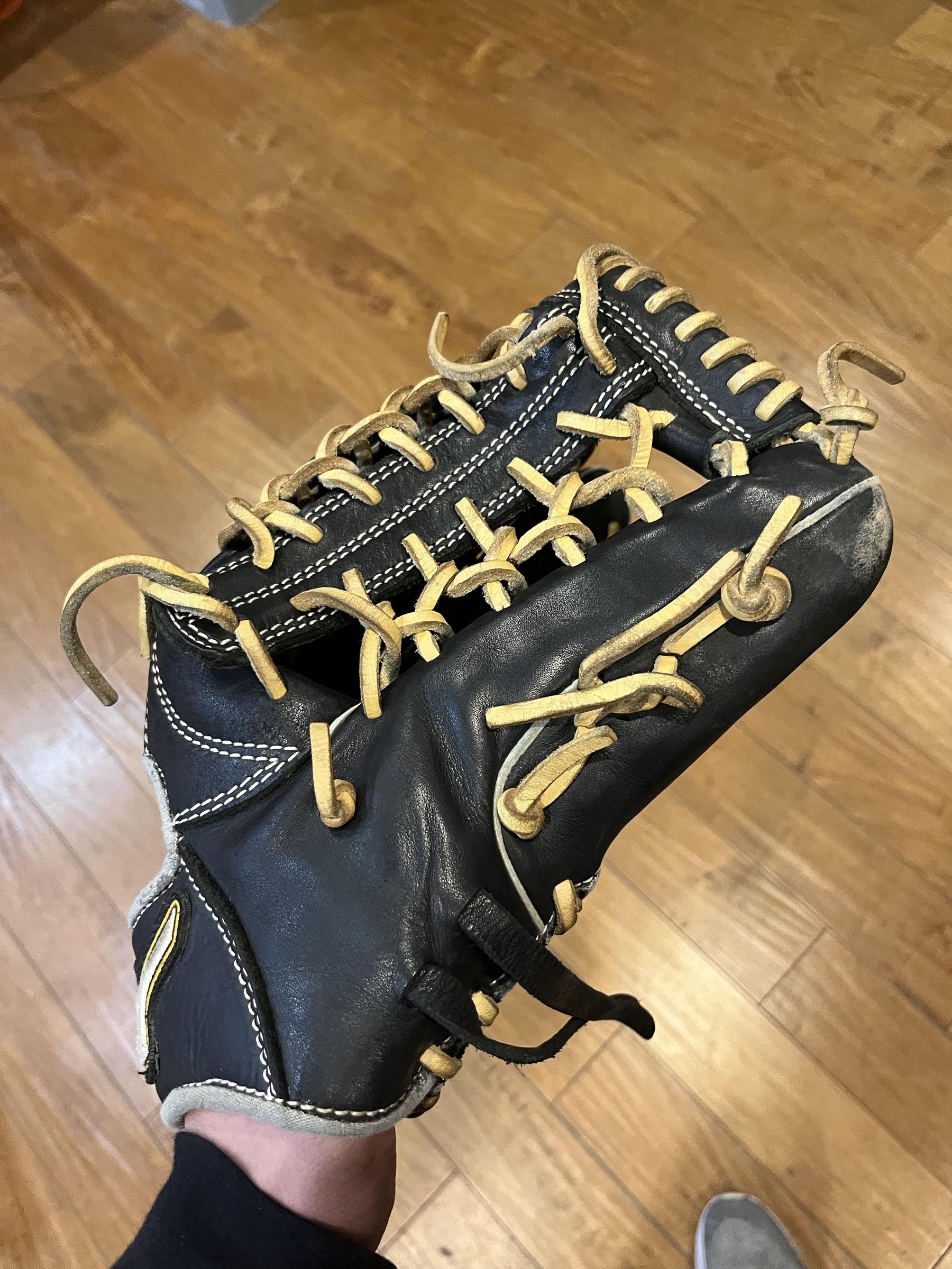 Lacing Baseball Glove 3 Steps Instructables