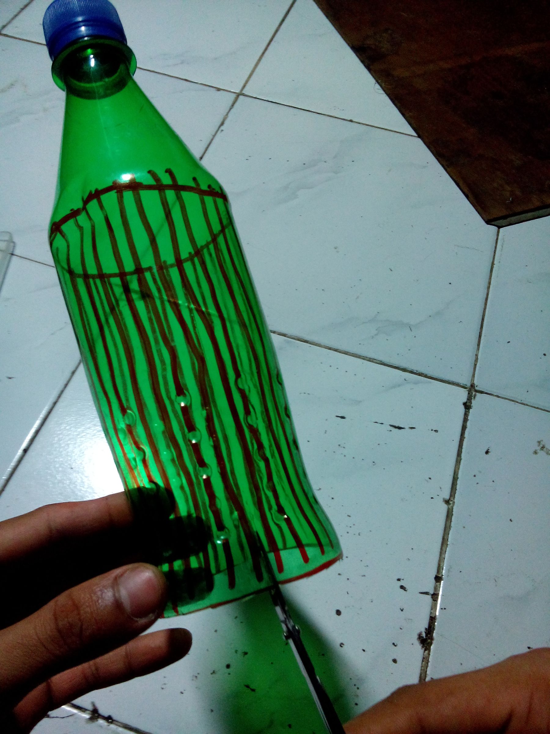 PLASTIC BOTTLE LAMP SHADE OR LANTERN 18 Steps Instructables