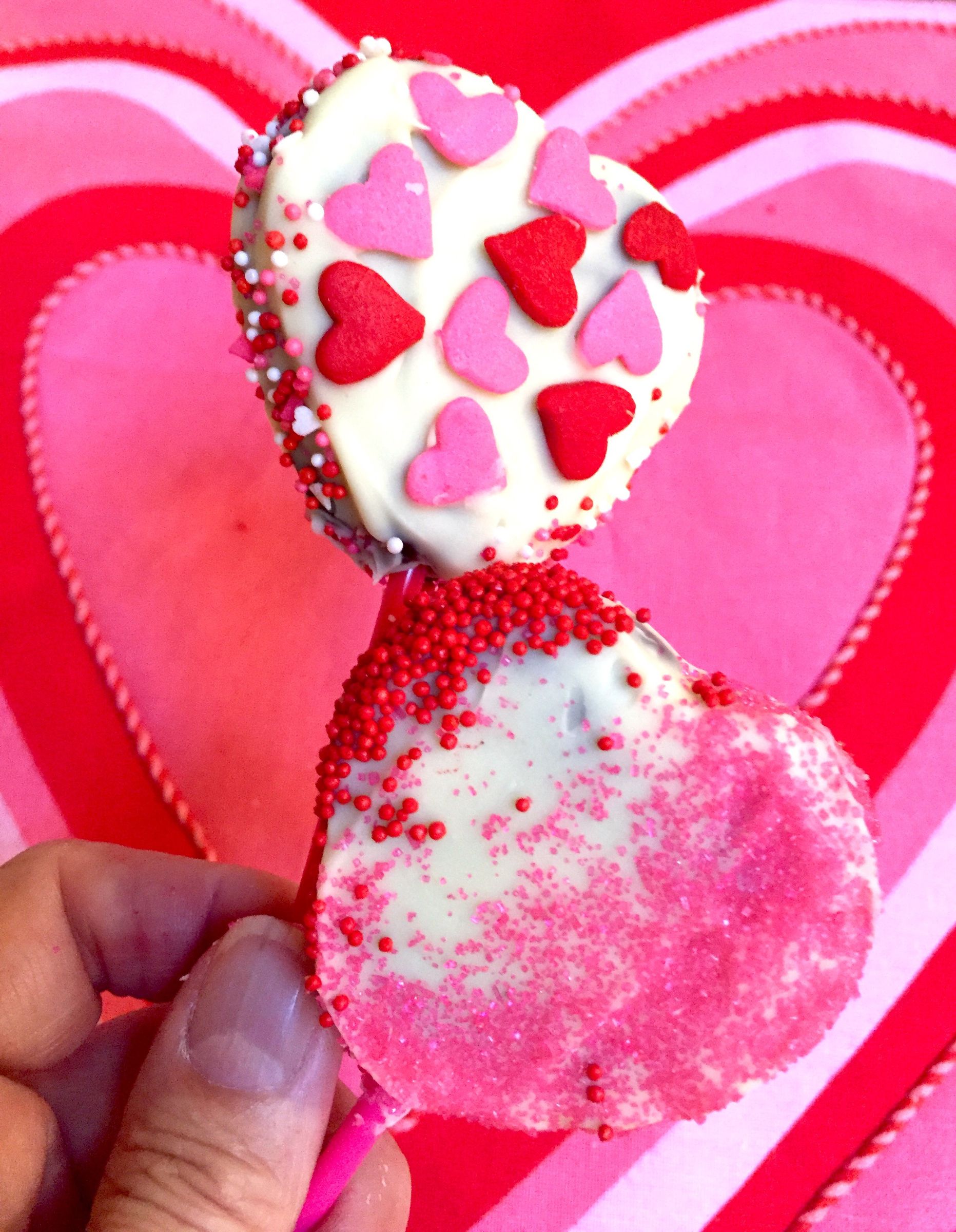 White Chocolate Truffled Nutella Cookie Pops