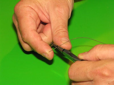 Electronics Tip : Making Accurate Stripboard Links.