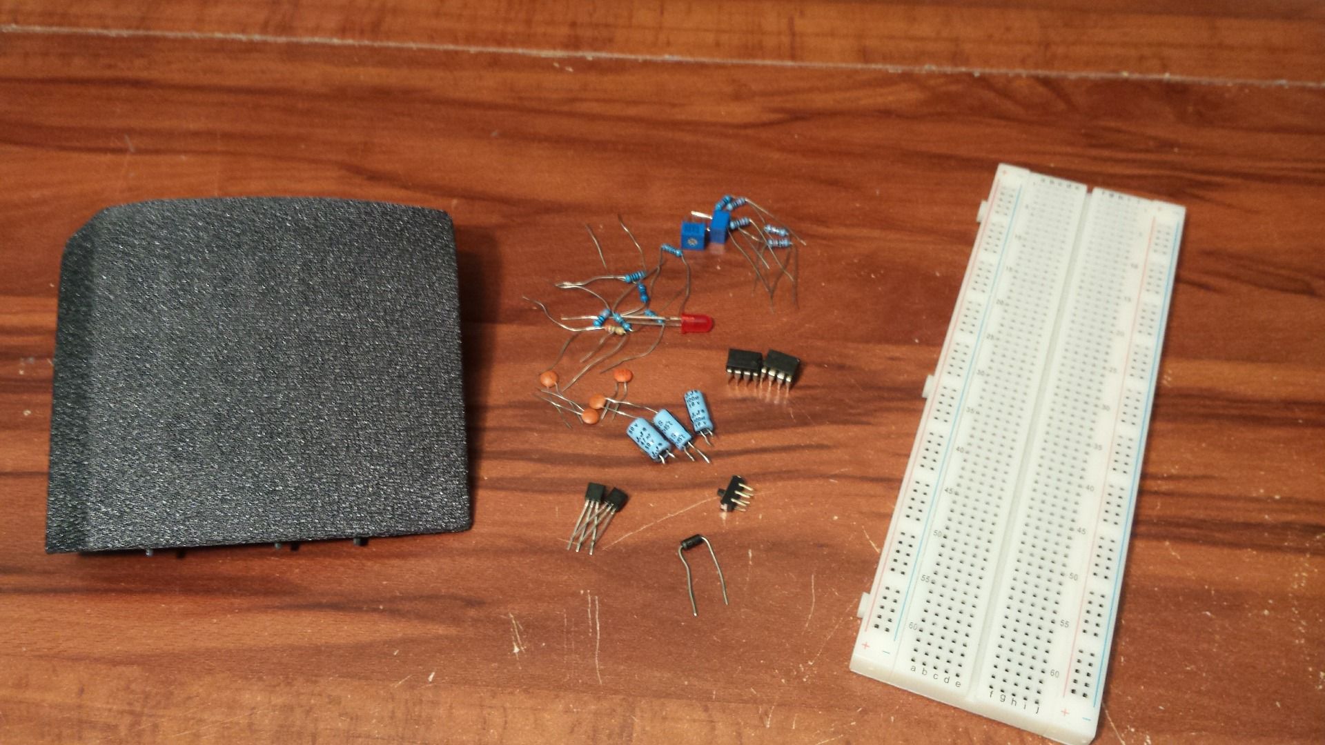 Star Trek Red Alert Sound Effect (using 555 Timers) 3 Steps (with Pictures) Instructables