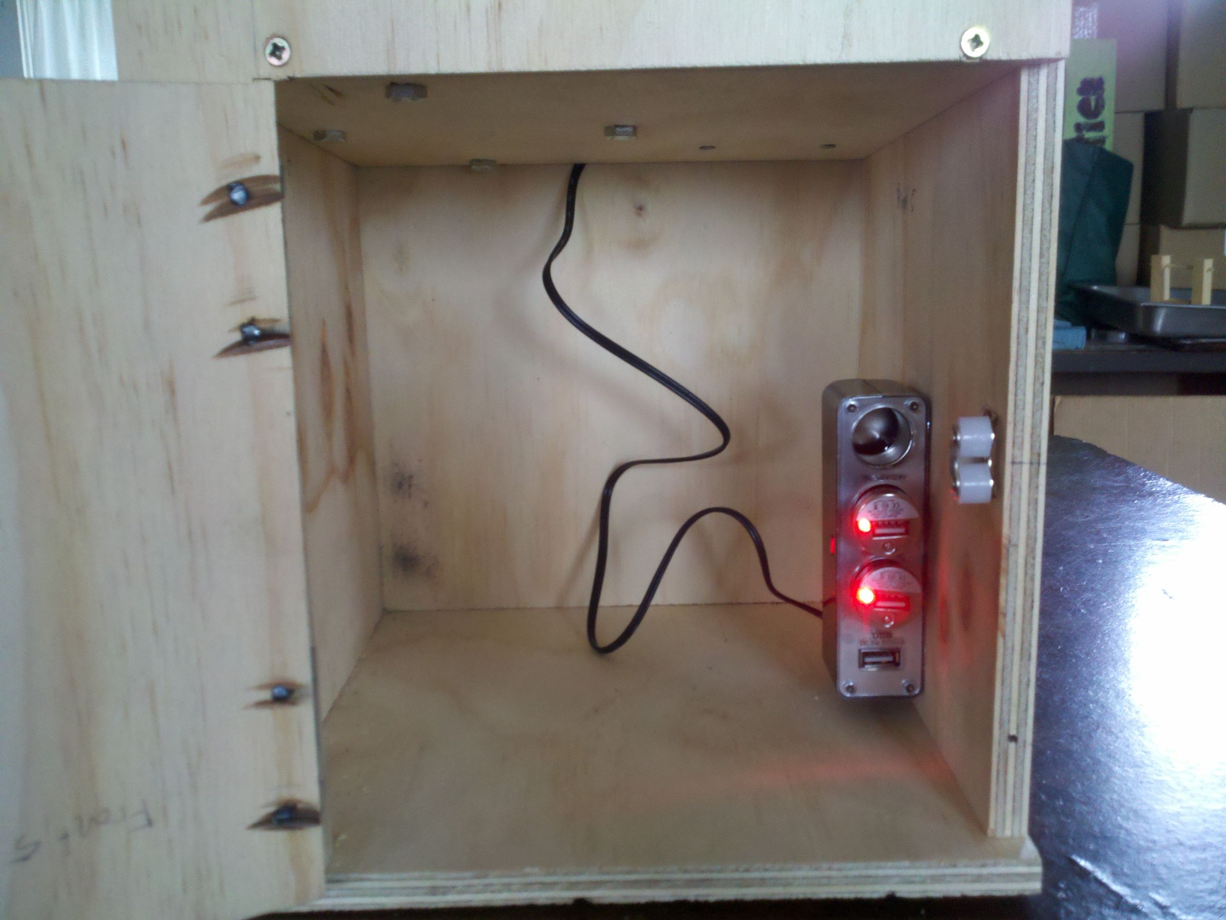 A Simple Solar Charging Station 5 Steps (with Pictures) Instructables