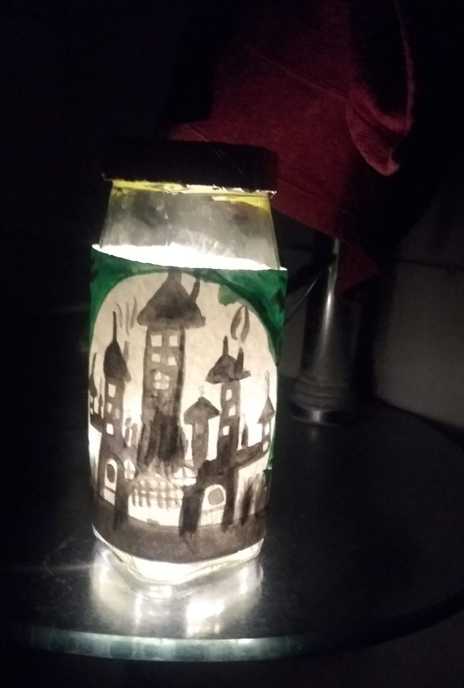 DIY Haloween Mason Jar Lamp