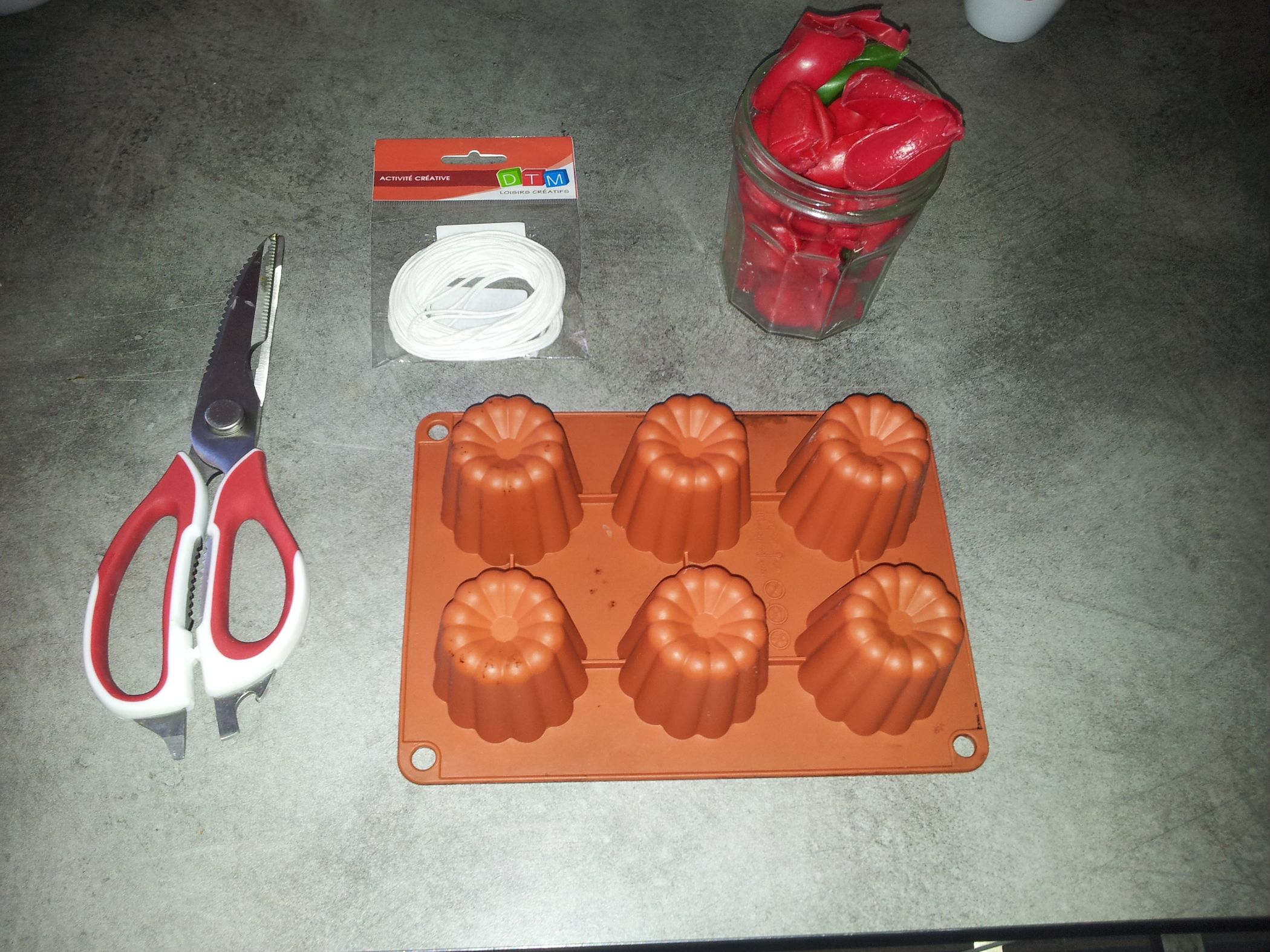 HOW TO MAKE CANDLE WITH BABYBEL WAX / FAIRE DES BOUGIES AVEC LA CIRE DE