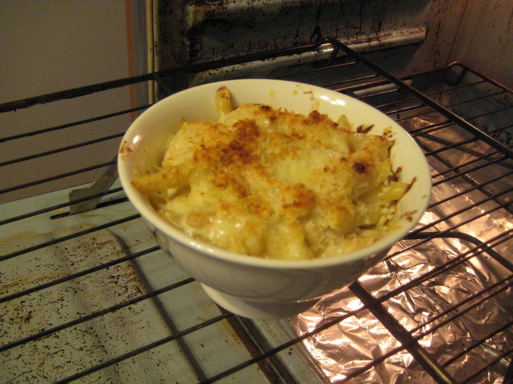 Triple D in the 'D' Most Macked Mac & Cheese!