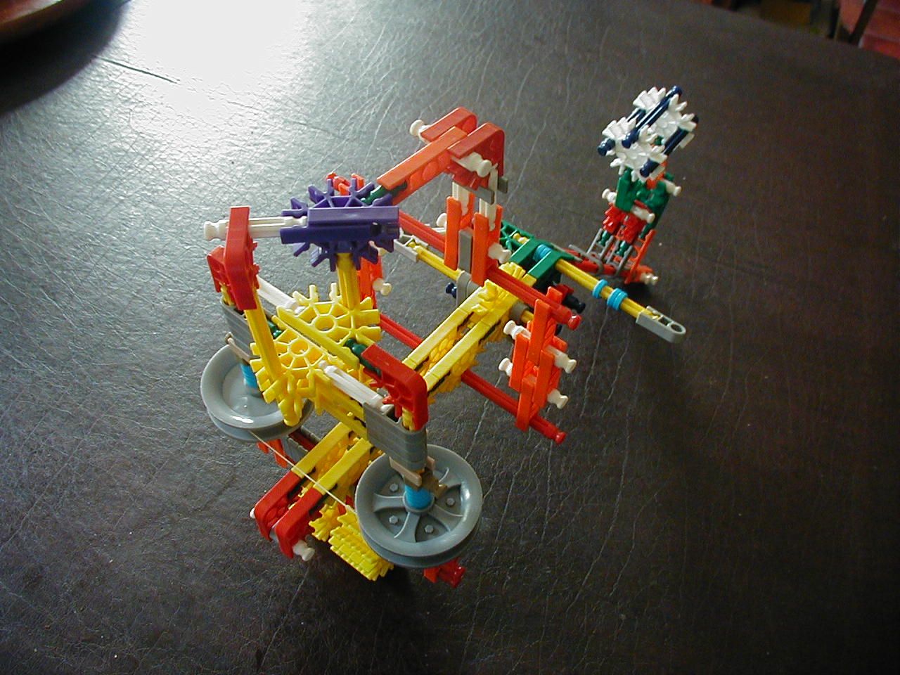 compact K'nex wheel crossbow