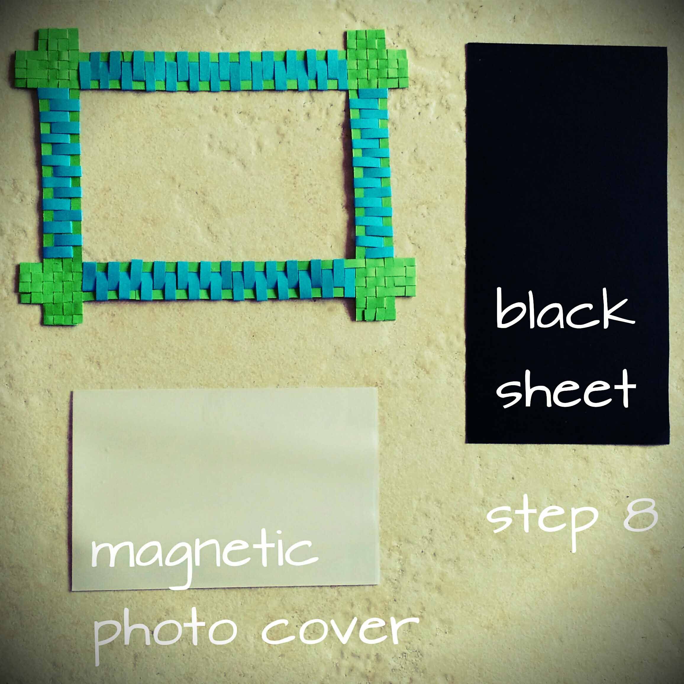 DIY Paper Woven Photoframe / Fridge 10 Steps (with Pictures