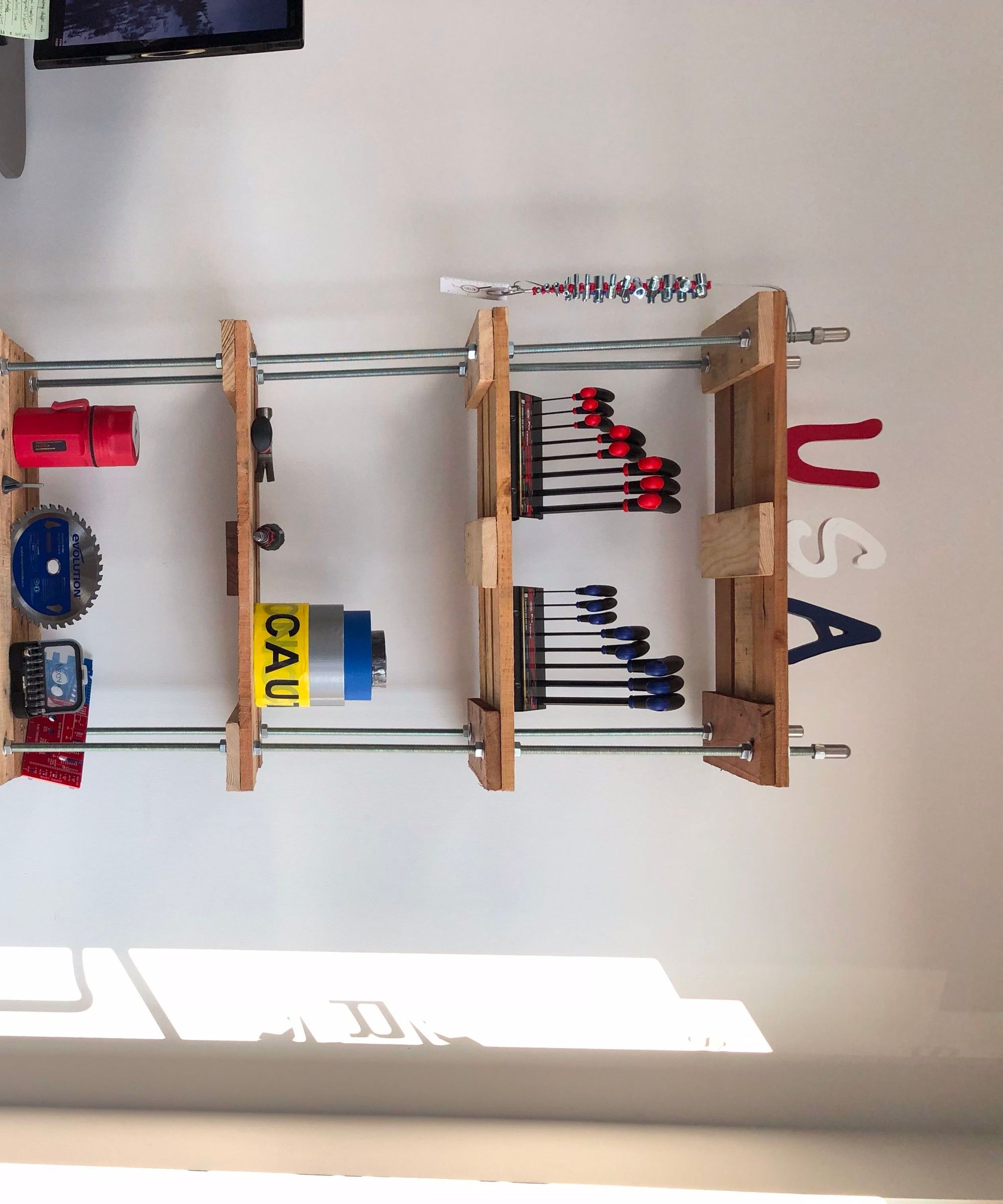 Threaded Rod Pallet Shelf