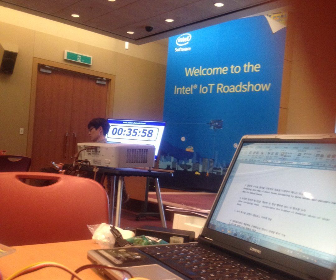 Healthcare Based on Edison Board_Heart Beat