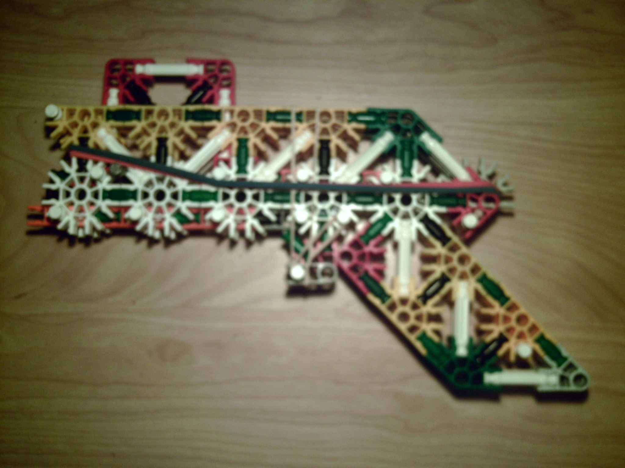 Juneapaluna's Knex Pistol