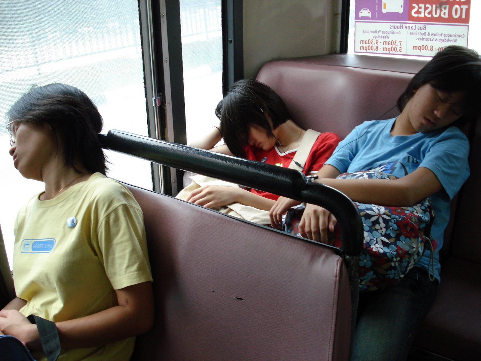 Stay Entertained on Long Bus Rides : 6 Steps - Instructables