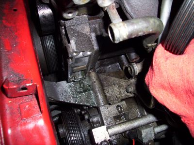 Saab 900 SE Turbo Water Pump Replacement : 10 Steps - Instructables