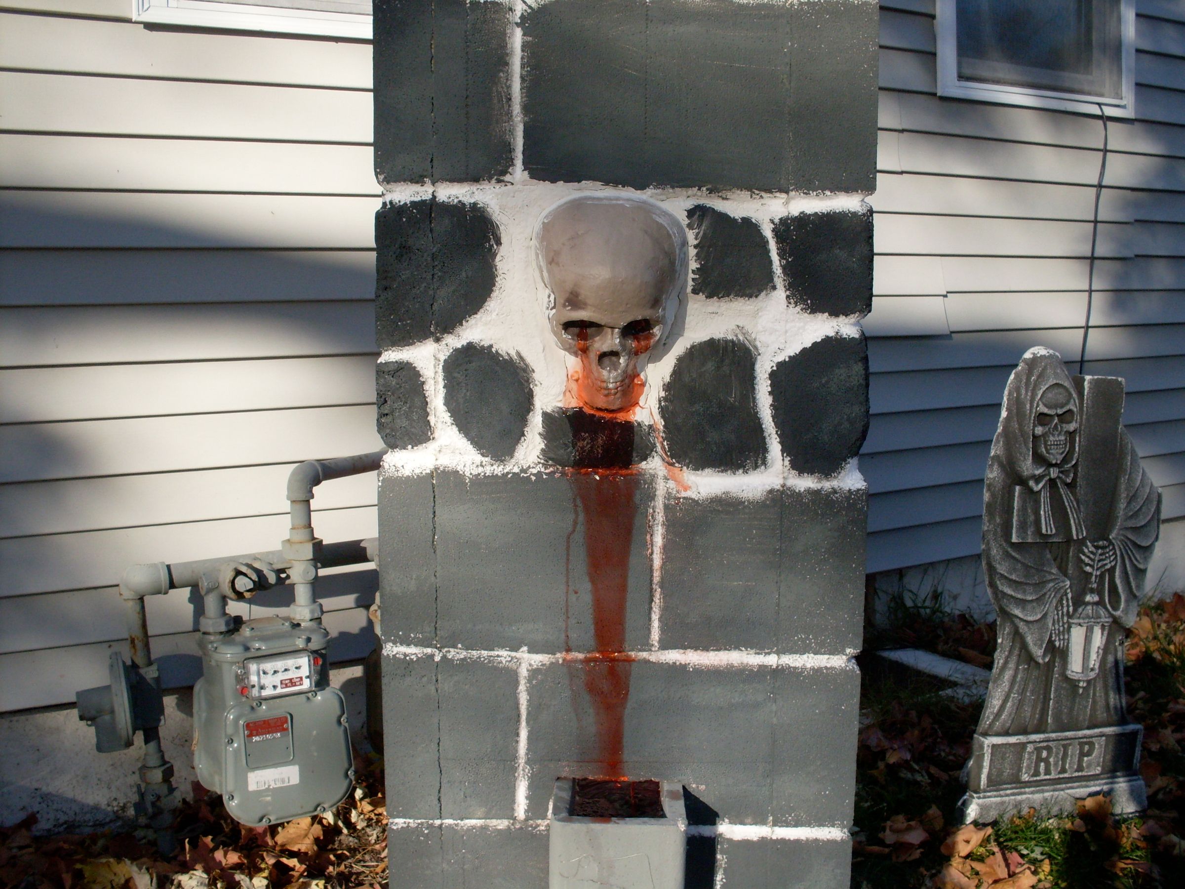 Bloody Skull Pillar