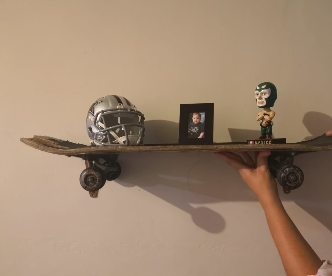 Skateboard Shelf Stand