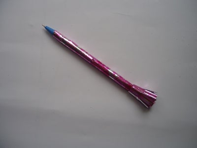 Pretty Wrapping Paper Wrapped Pen. : 4 Steps - Instructables