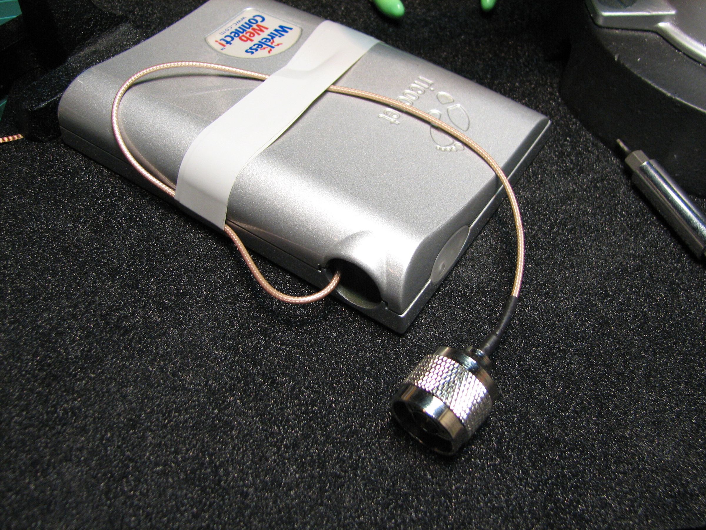 Mod a Ricochet Radio Modem to Take an External Antenna