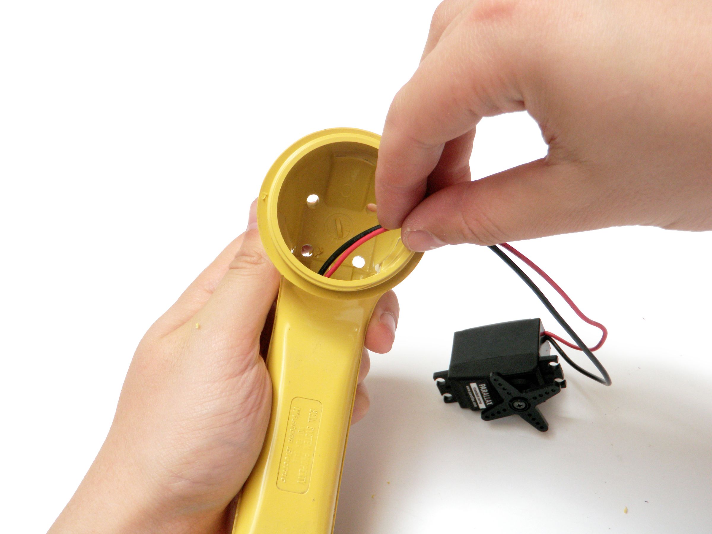 Simple Bots: Walker : 14 Steps (with Pictures) - Instructables