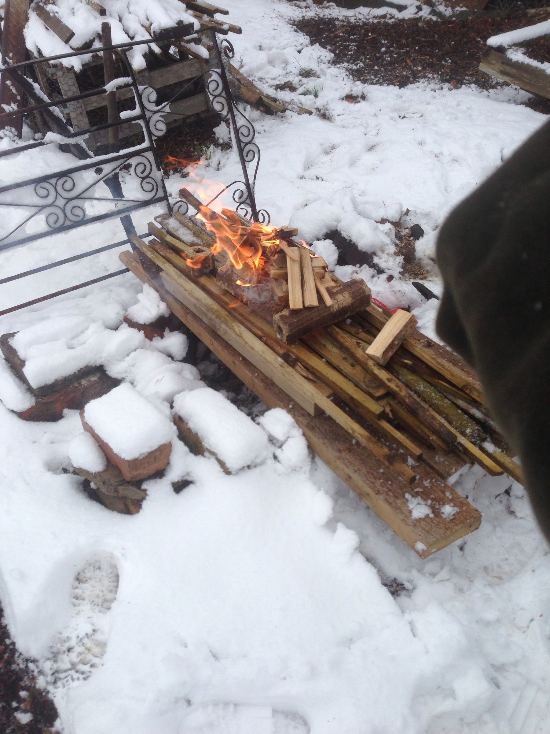 Upside Down Fire Winter Cooking 4 Steps (with Pictures) Instructables