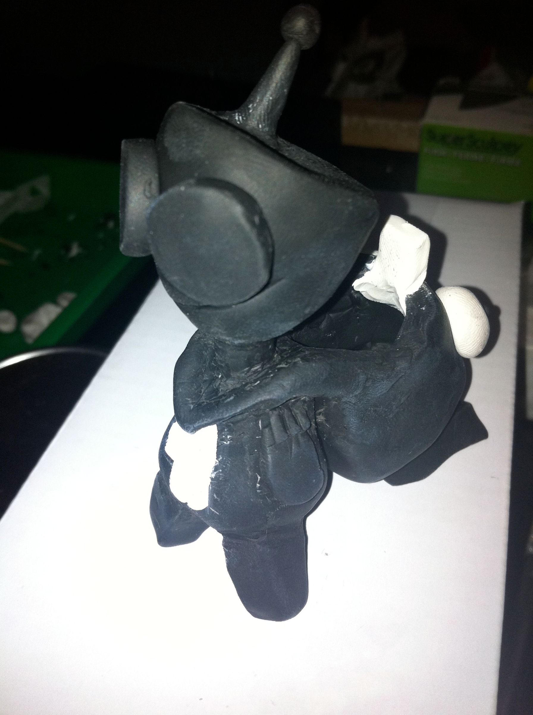 How to Make an Emo GIR Action Figurine From the Cartoon Invader Zim W/ Video Time Lapse