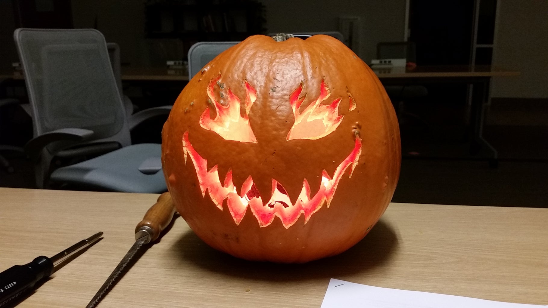 Headless Horseman Jack-O-Lantern Pumpkin Head W/ Lights and Scary Sounds : 6 Steps (with Pictures) - Instructables headless-horseman-jack-o-lantern-pumpkin-head-w-lights-and-scary-sounds-6-steps-with-pictures-instructables