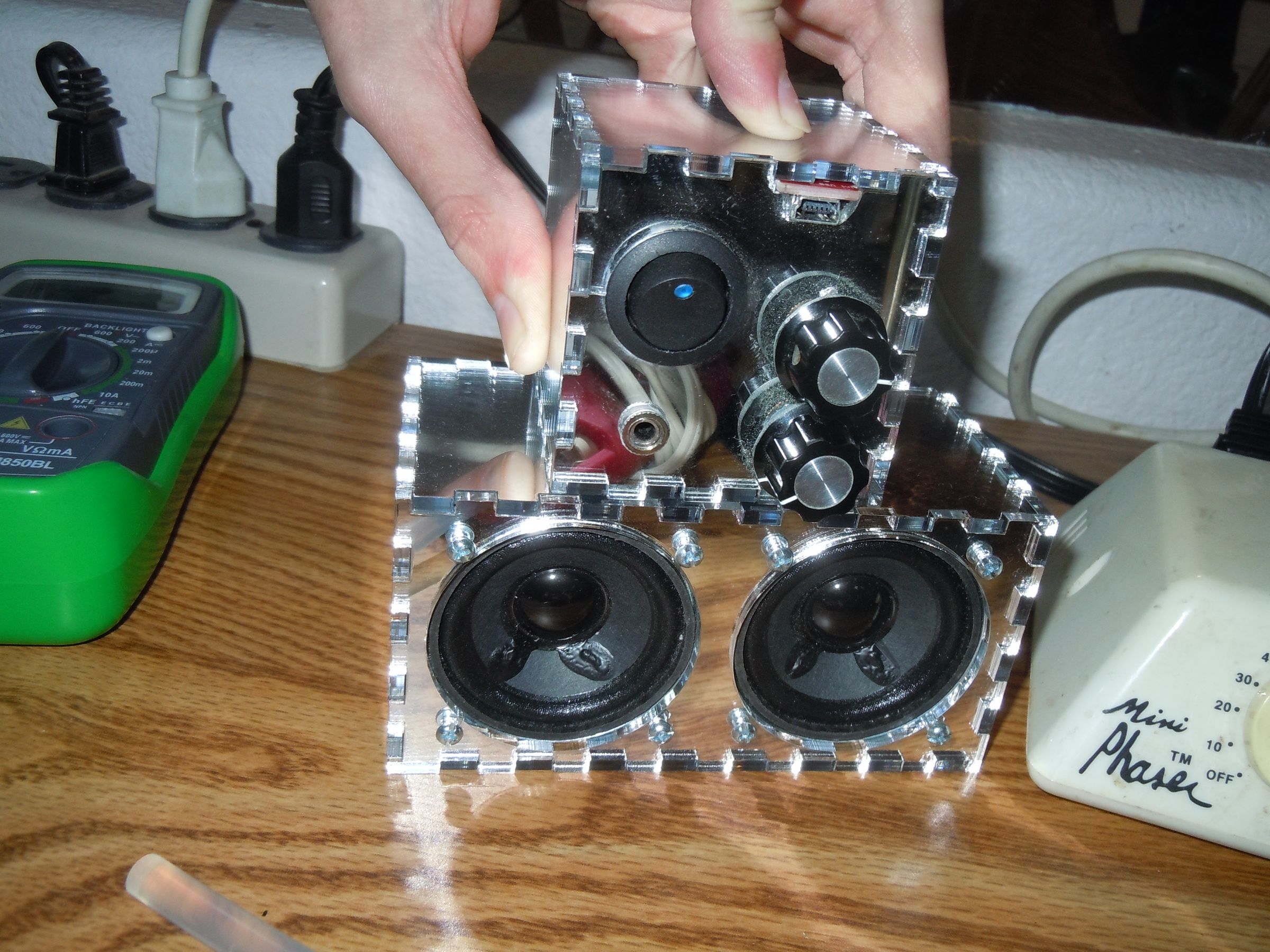 Make a Speaker and Amplifier Without Complicated Electonics