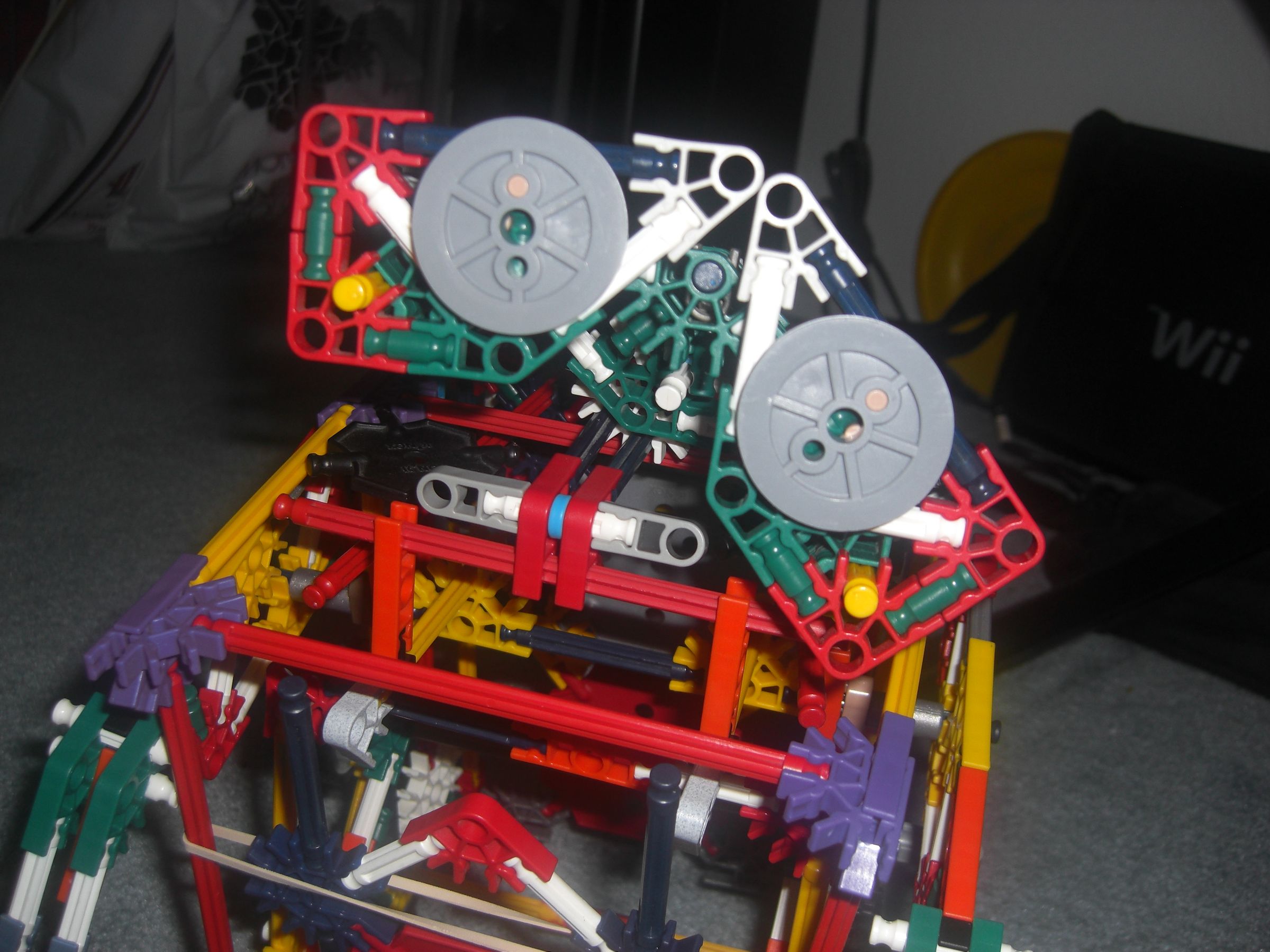 Knex Wall-E's Head