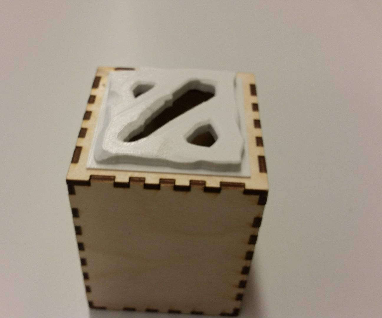 Fablab Making- a Dota 2 Box