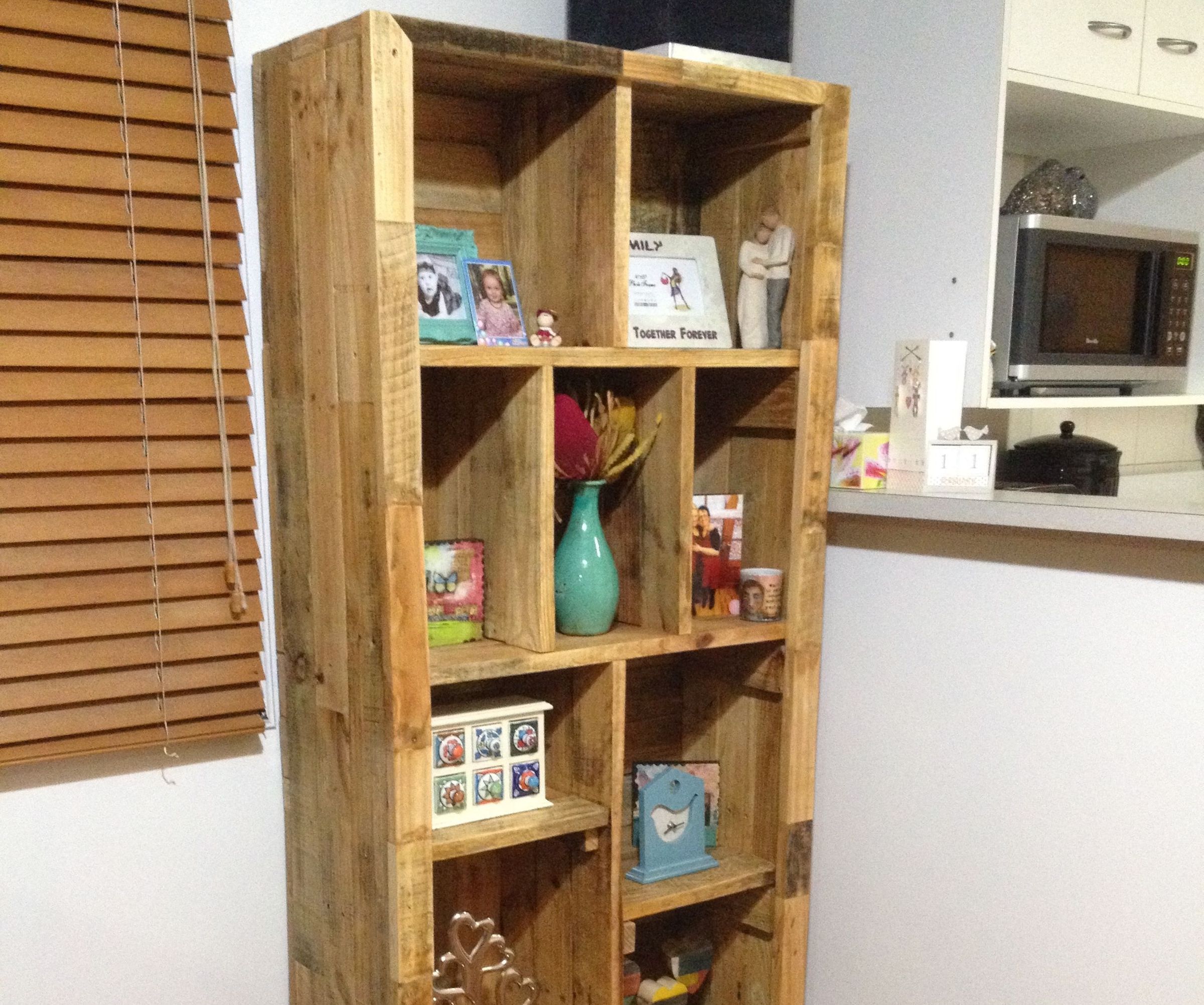 Feature Shelving Unit for the Lounge 