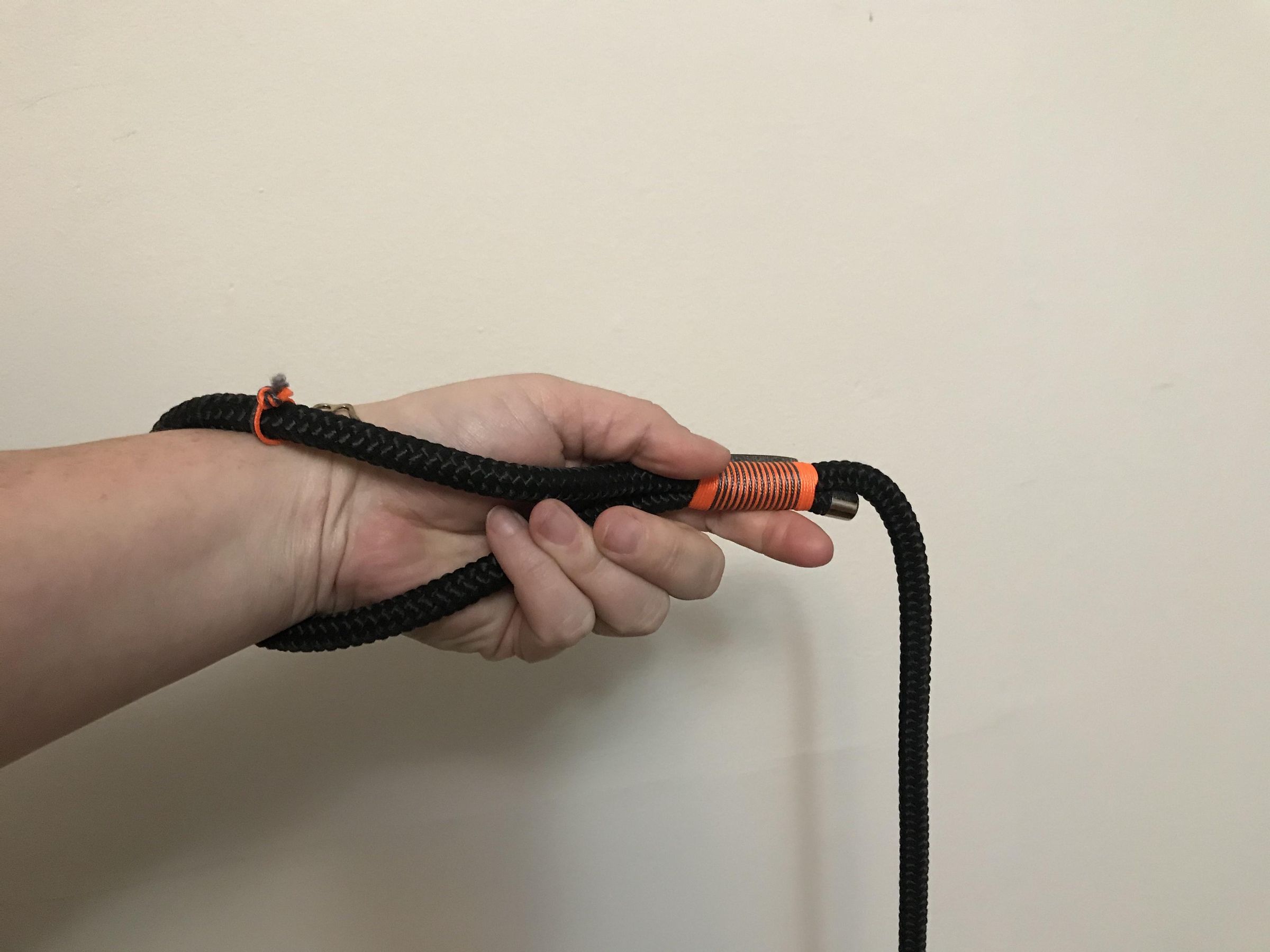 Quickly Shorten a Dog Leash 4 Steps Instructables