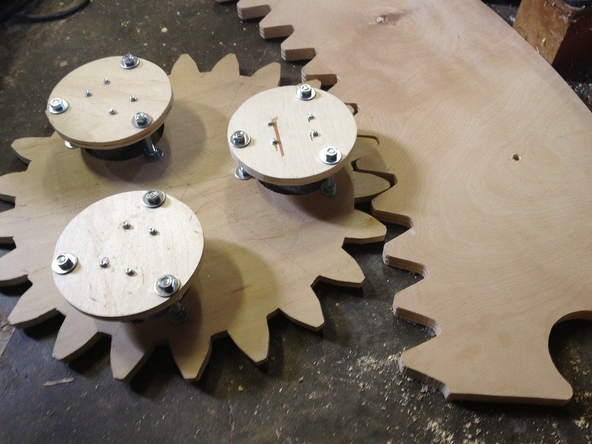Spirestack Shape The Giant Spirograph : 8 Steps (with Pictures) - Instructables