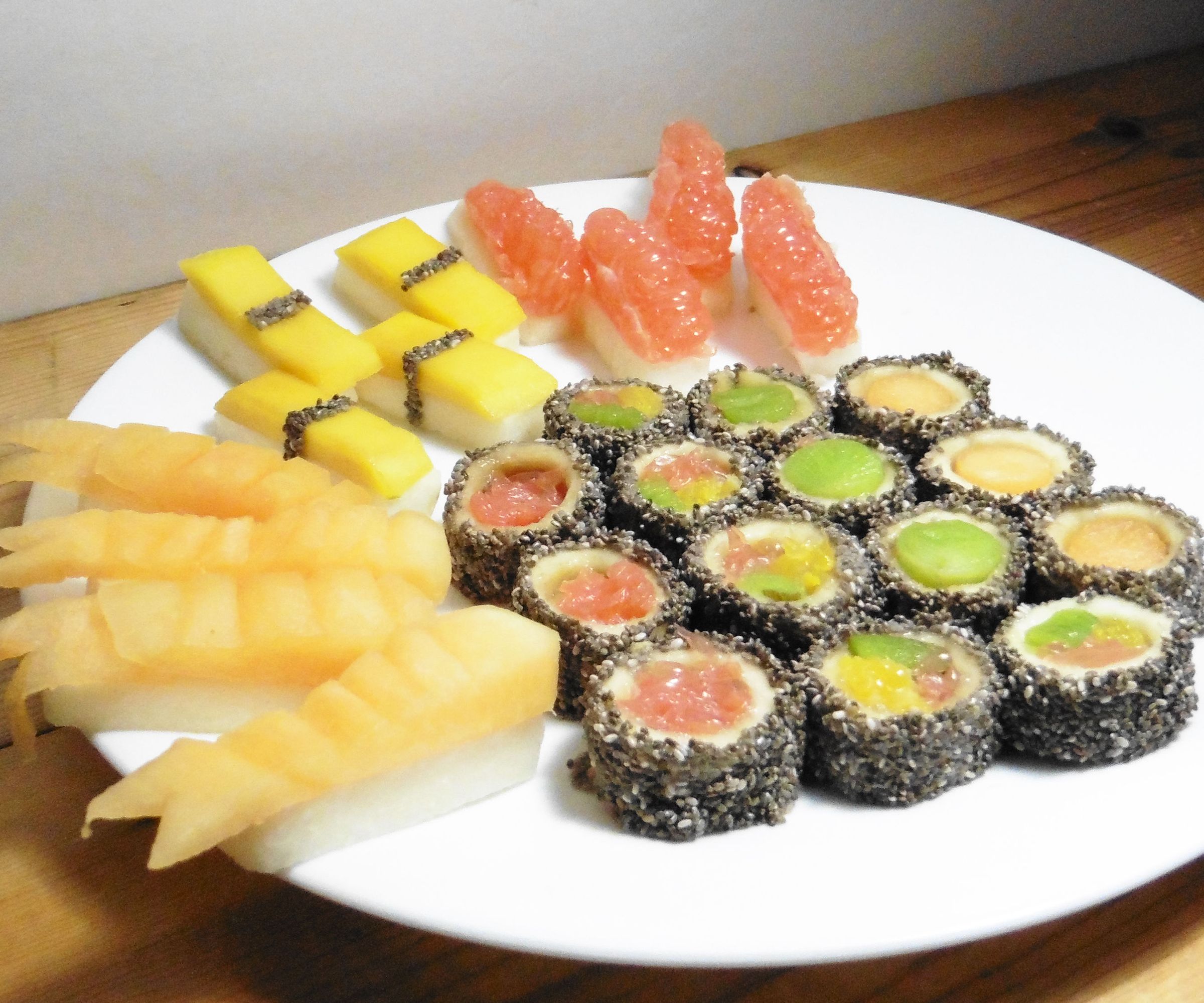 Super Fruit Sushi