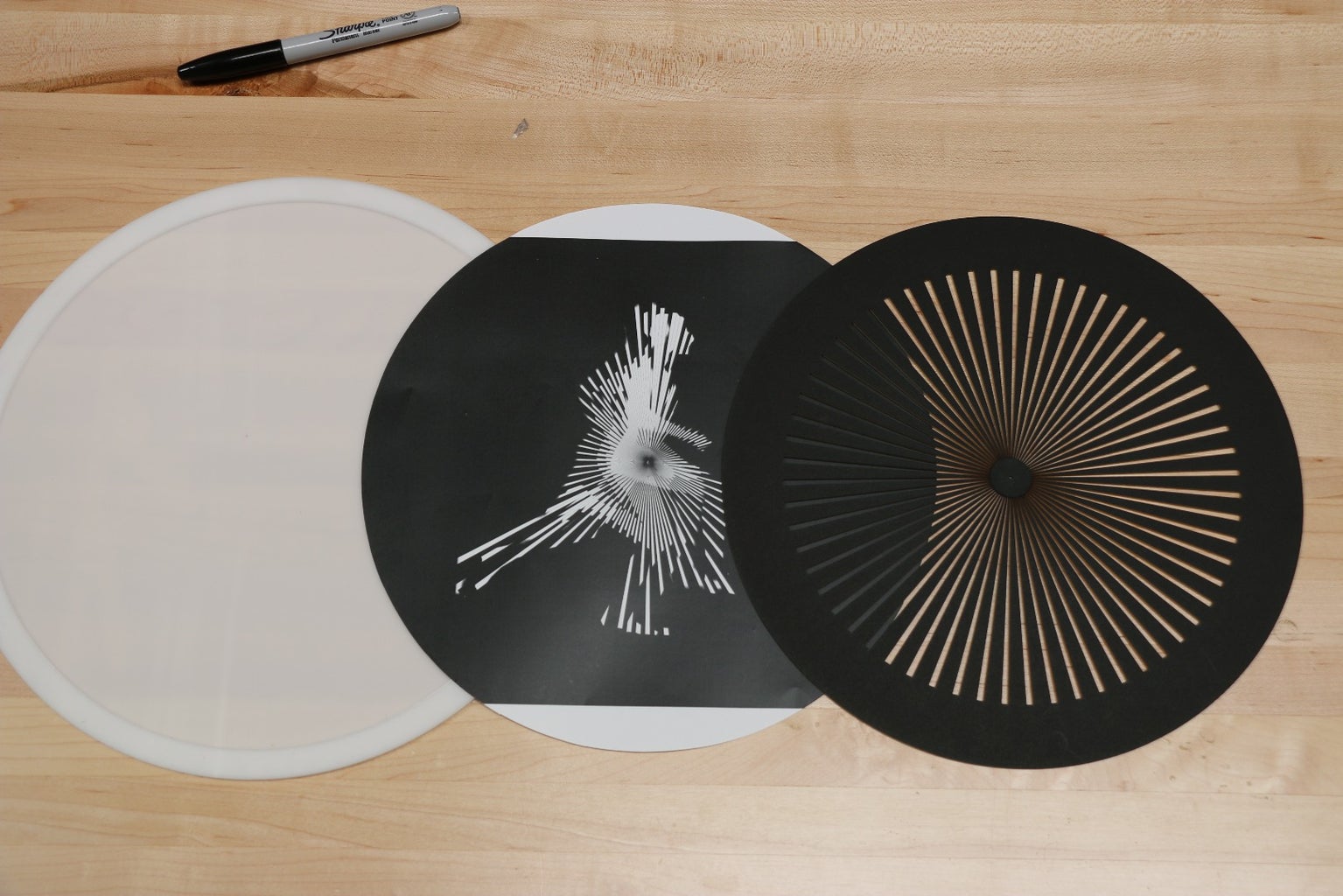 Circular Moiré Slit Animation : 4 Steps (with Pictures) - Instructables circular-moir-slit-animation-4-steps-with-pictures-instructables