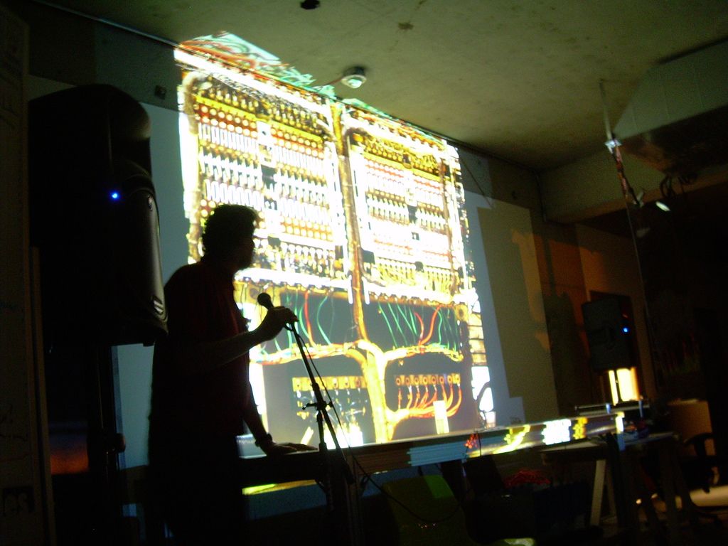 Instructables July 20, 2007 Build Night and Show and Tell 