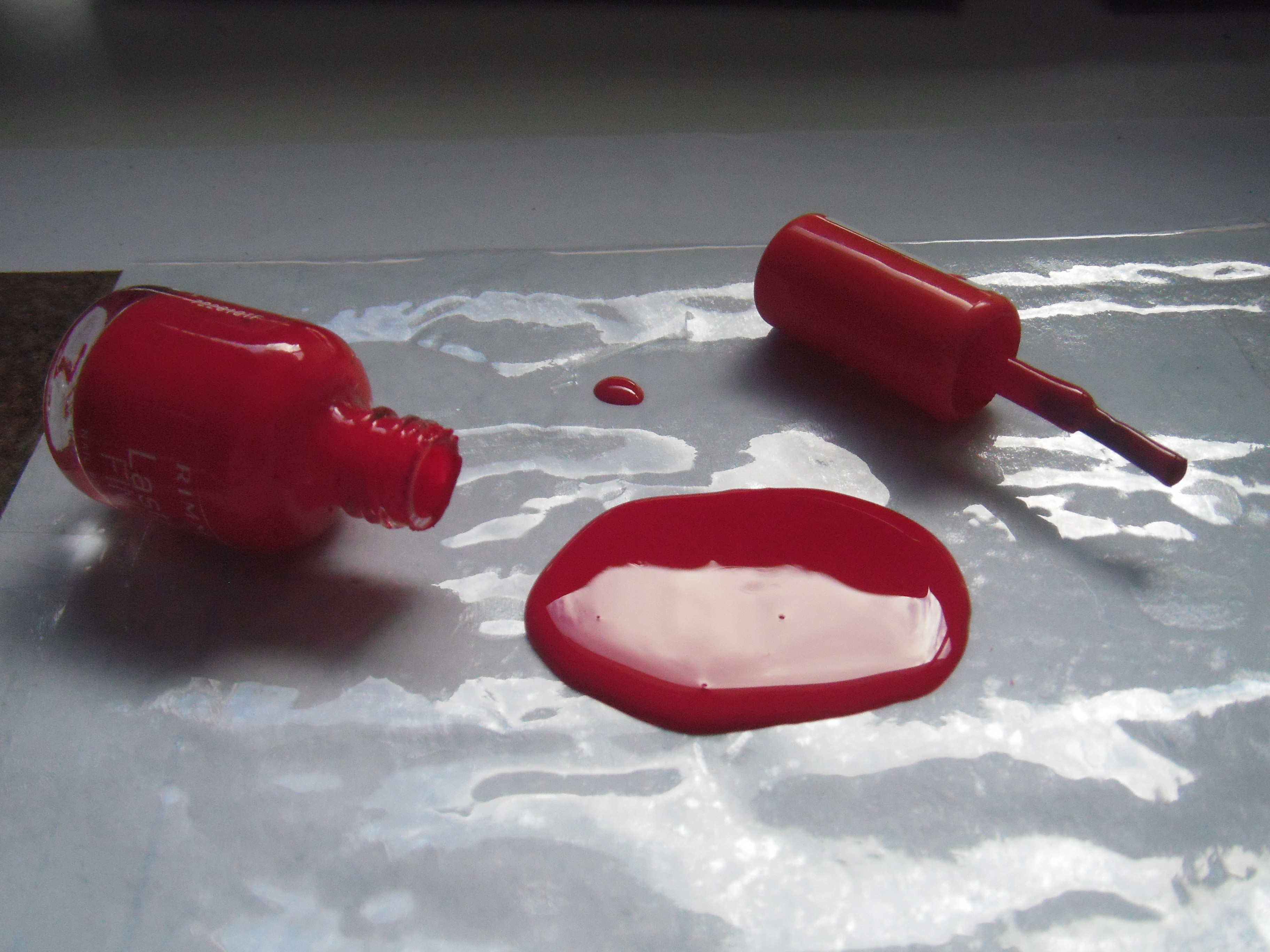 Nail Varnish Spill (Prank) 5 Steps (with Pictures) Instructables