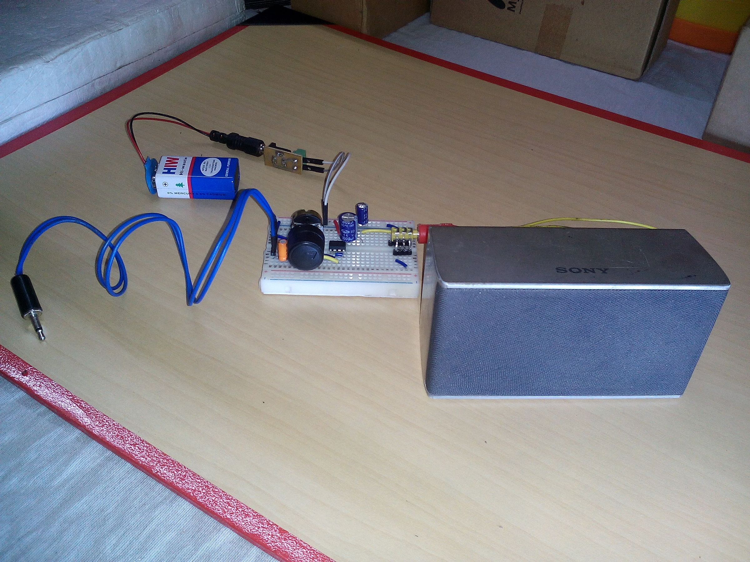 Simple LM386 Powered Audio Amplifier Breadboard Version 7 Steps (with