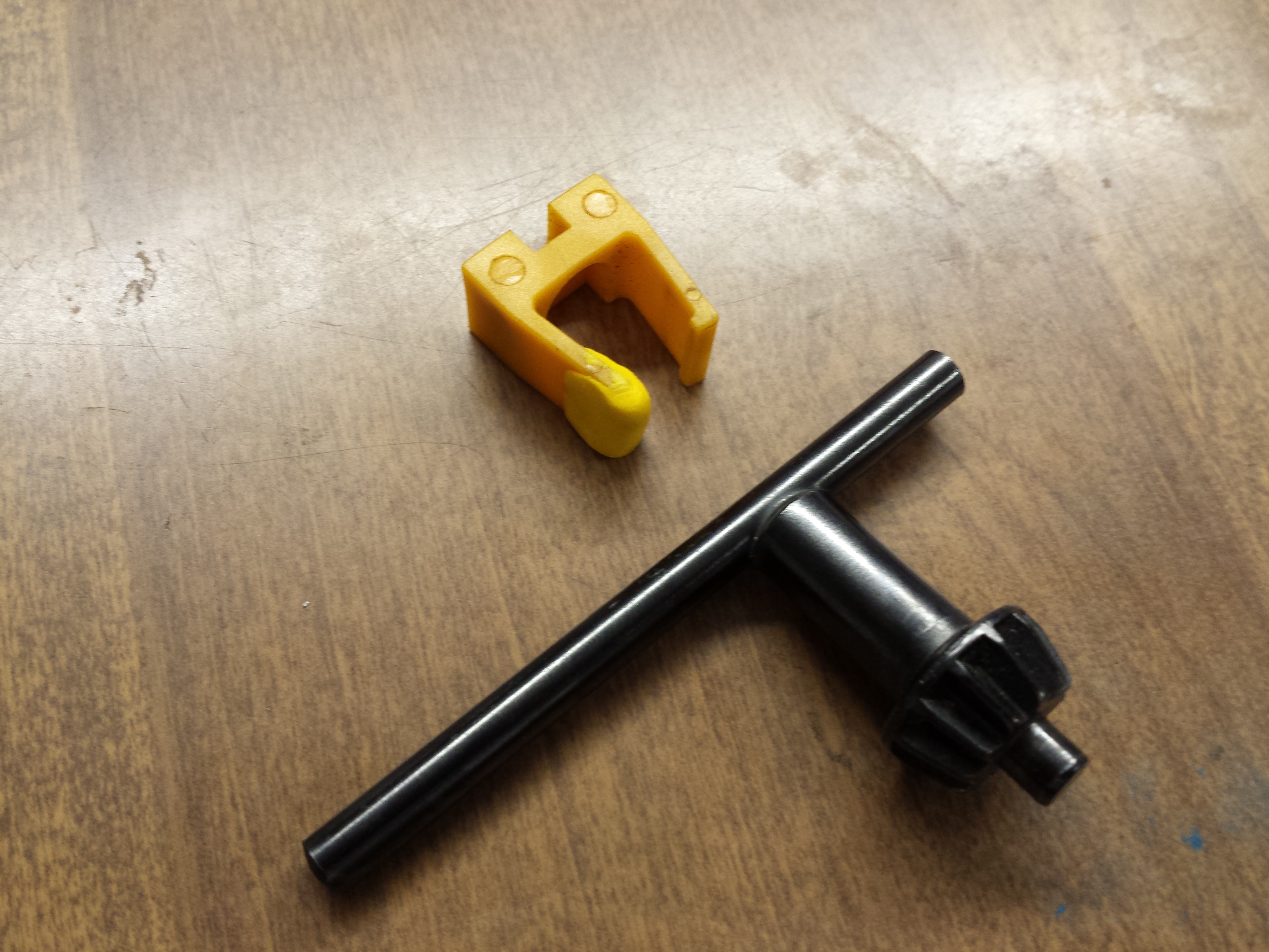 Repair Poor Design of Ryobi Chuck Key Holder With Sugru 4 Steps
